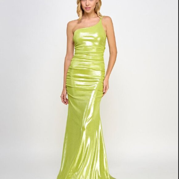 B DARLINE Juniors Metallic One Shoulder Gown Sz 5/6 - Picture 3 of 3